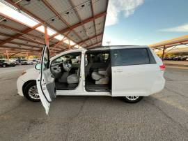 2012 Toyota Sienna , AR269874, $ 185,000