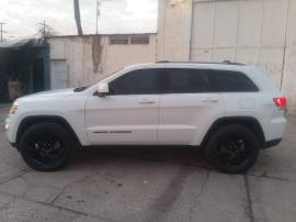 2017 Jeep Grand Cherokee Laredo, AR162876, $ 270,000