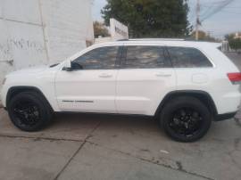 2017 Jeep Grand Cherokee Laredo, AR162876, $ 270,000