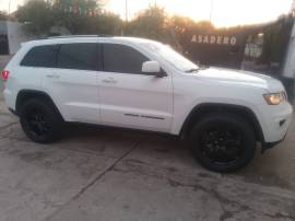 2017 Jeep Grand Cherokee Laredo, AR162876, $ 270,000