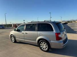 2014 Chrysler Town&Country, AR121072