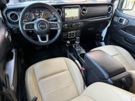 2019 Jeep Wrangler Sahara, AR305567, $ 698,000