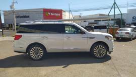 2019 Lincoln Navigator Ultimate, AR188975, $ 975,000