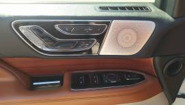2019 Lincoln Navigator Ultimate, AR188975, $ 975,000