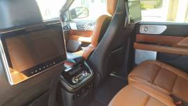 2019 Lincoln Navigator Ultimate, AR188975, $ 975,000