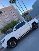 2025 Toyota Tacoma, AR395818, $ 950,000