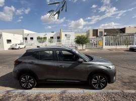2022 Nissan Kicks Advance, AR193780, $ 298,000