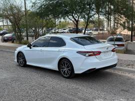 2021 Toyota Camry XLE, AR327009, $ 388,000