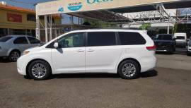 2011 Toyota Sienna XLE, AR101179, $ 189,000