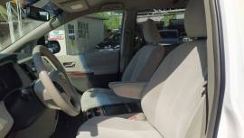 2011 Toyota Sienna XLE, AR101179, $ 189,000