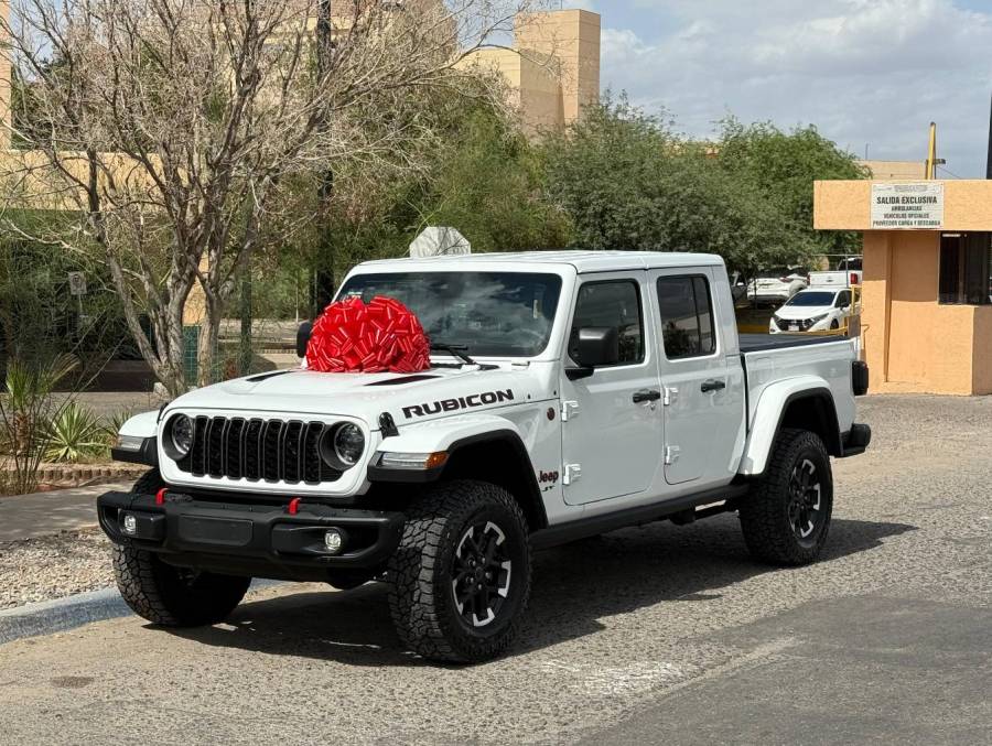2024 Jeep Gladiator Rubicon 4X4 SIN ENGANCHE, AR137735, $ 1,298,000