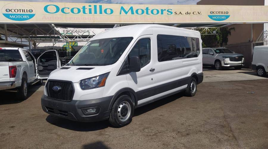 2023 Ford Transit 15 Pasajeros, AR785399, $ 970,000